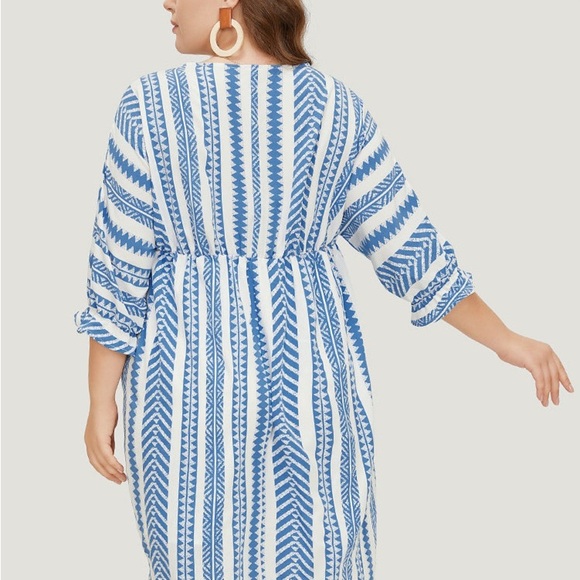 BloomChic Plus Size 3XL Geometric Print Wrap Pocket Lantern Sleeve Knee Dress - Picture 4 of 8